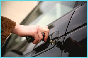 Houston Super Locksmith Houston, TX 281-668-0051 - car-door-unlocking